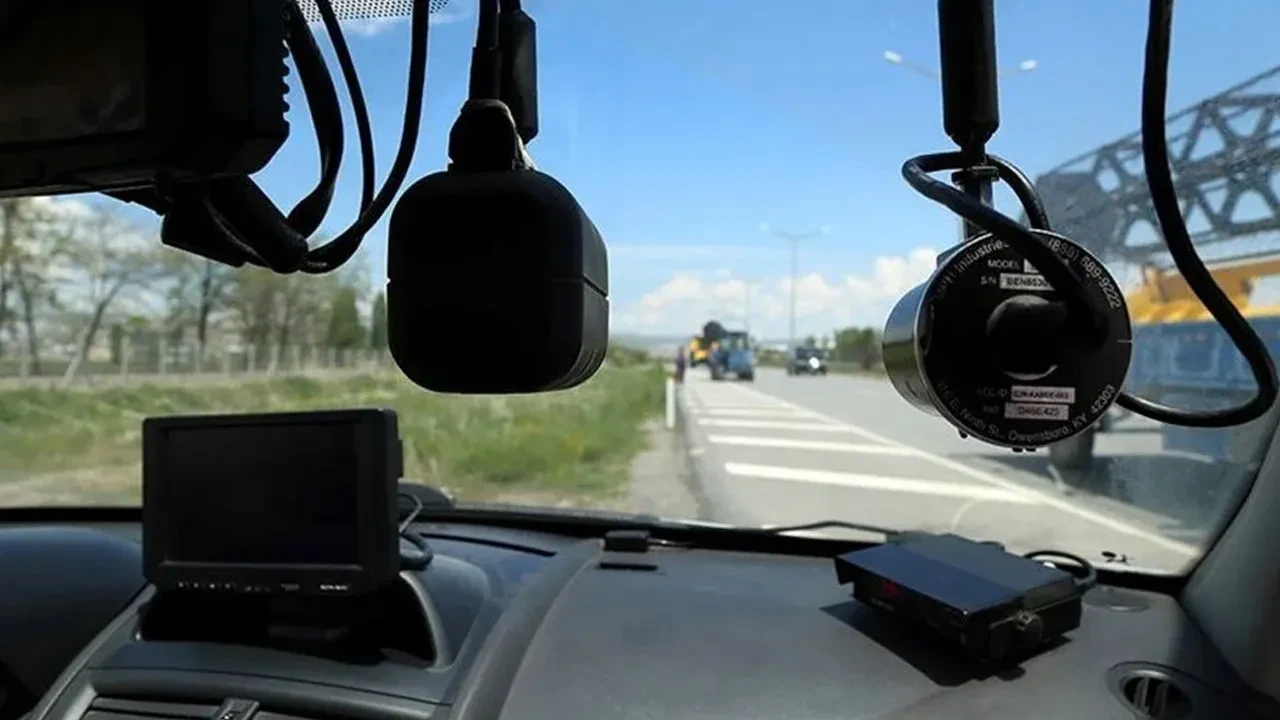 İçişleri Bakanlığı'ndan yeni uygulama! Artık sürücüler radar sayısını görebilecek