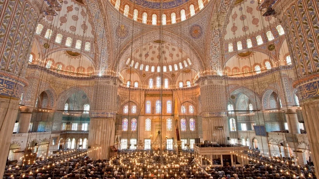 İl il bayram namazı saatleri! 2025 Kurban Bayramı namaz vakitleri belli oldu