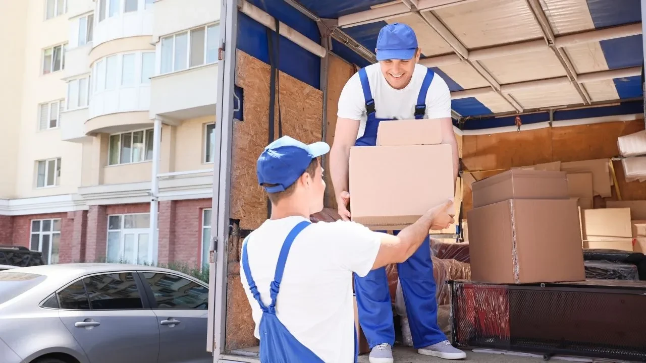 Kargolar bugün saat kaça kadar açık? Arefe günü kargo çalışma saatleri