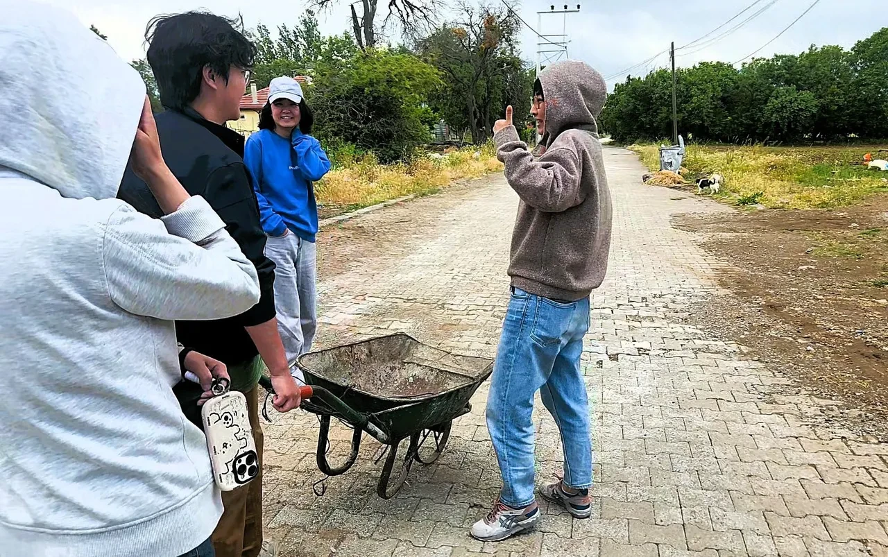 Kazada yaralandılar, kalpte yer buldular: Çinli turistlerden "Ana"ya veda gözyaşları!