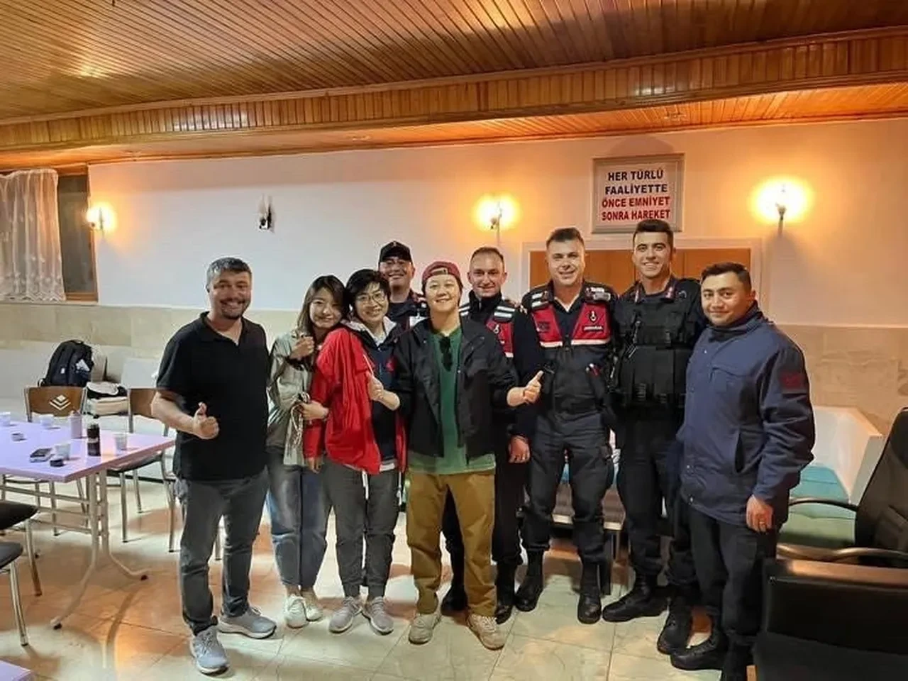 Kazada yaralandılar, kalpte yer buldular: Çinli turistlerden "Ana"ya veda gözyaşları!