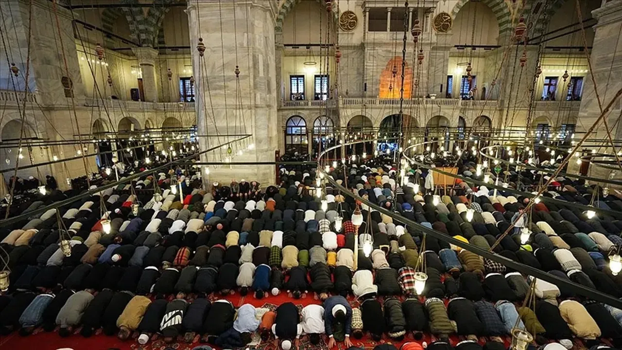Niğde bayram namazı saat kaçta? 6 Haziran 2025 namaz vakitleri