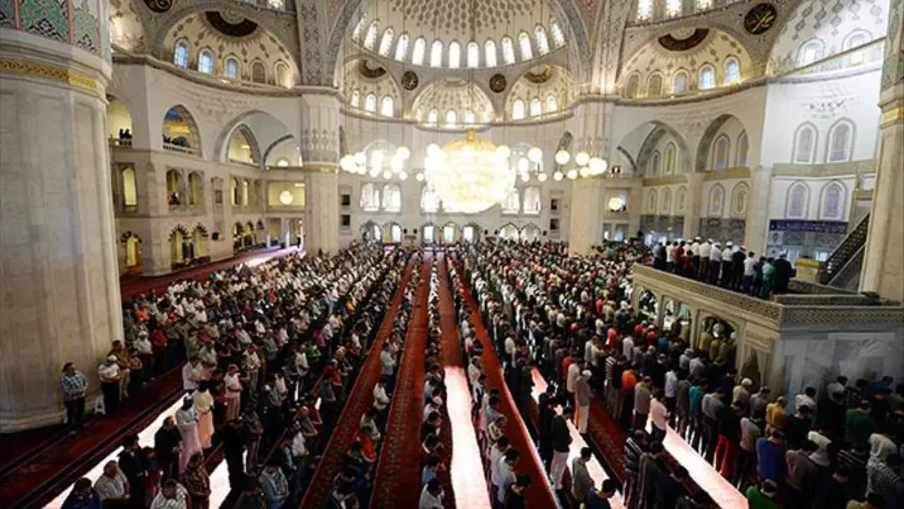 Niğde bayram namazı saat kaçta? 6 Haziran 2025 namaz vakitleri