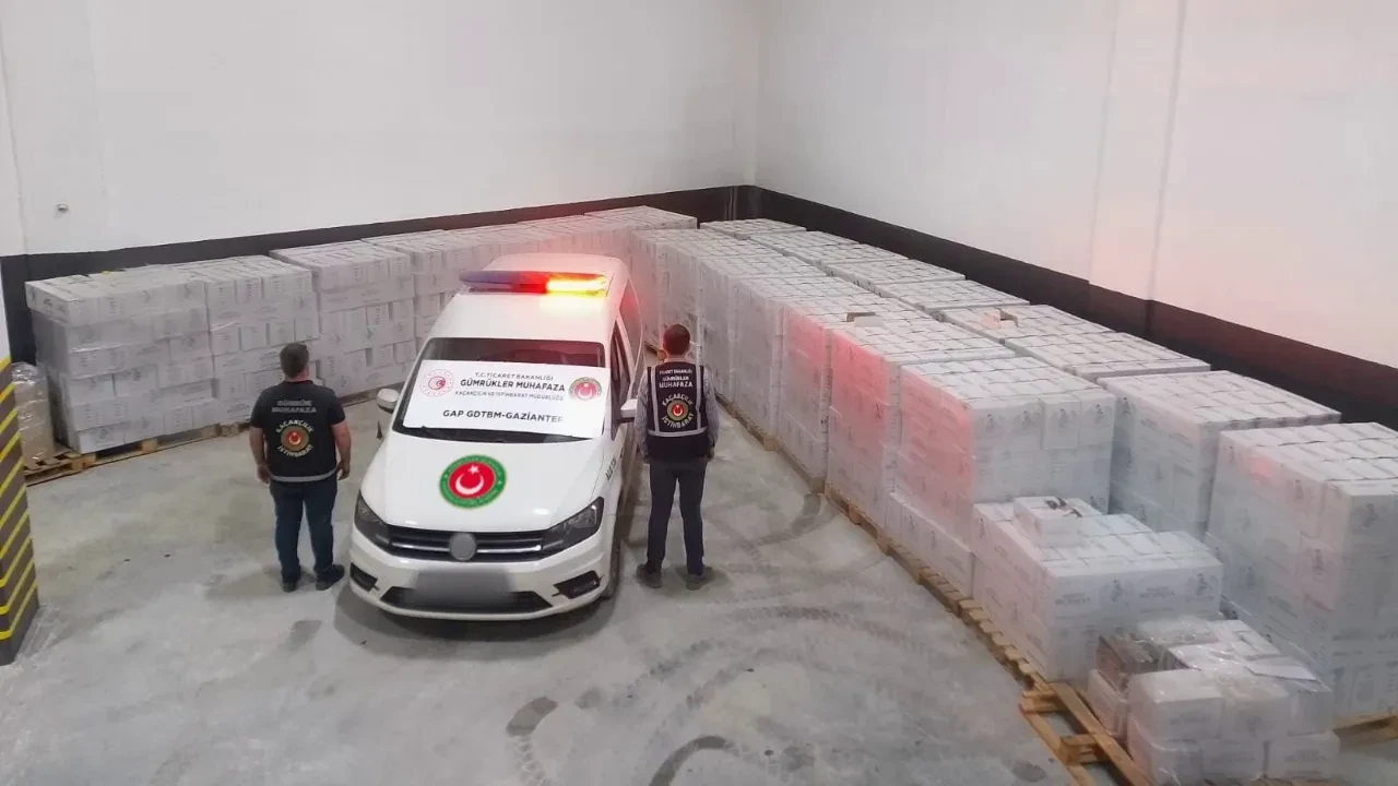 Piyasa değeri tam 15 milyon lira! 12,5 ton kaçak alkollü içki ele geçirildi