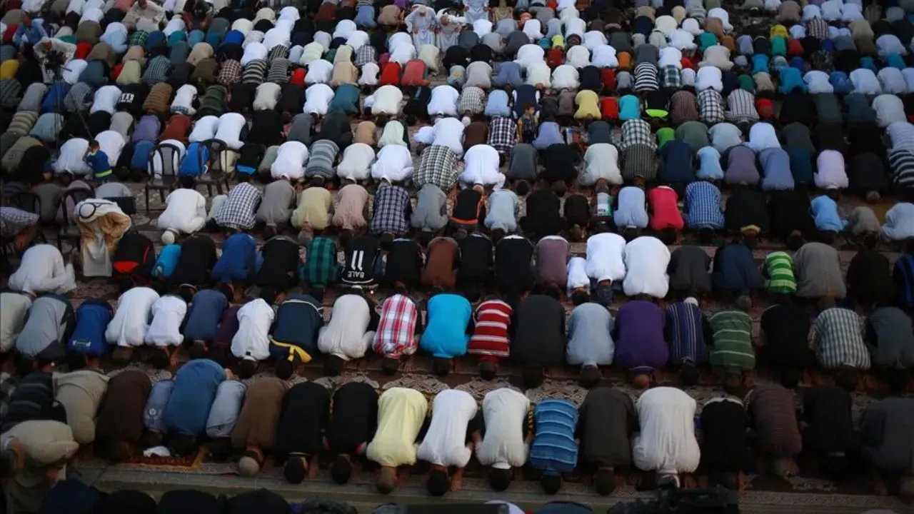 Samsun bayram namazı saatleri 2025! Kurban Bayramı namaz vakitleri belli oldu