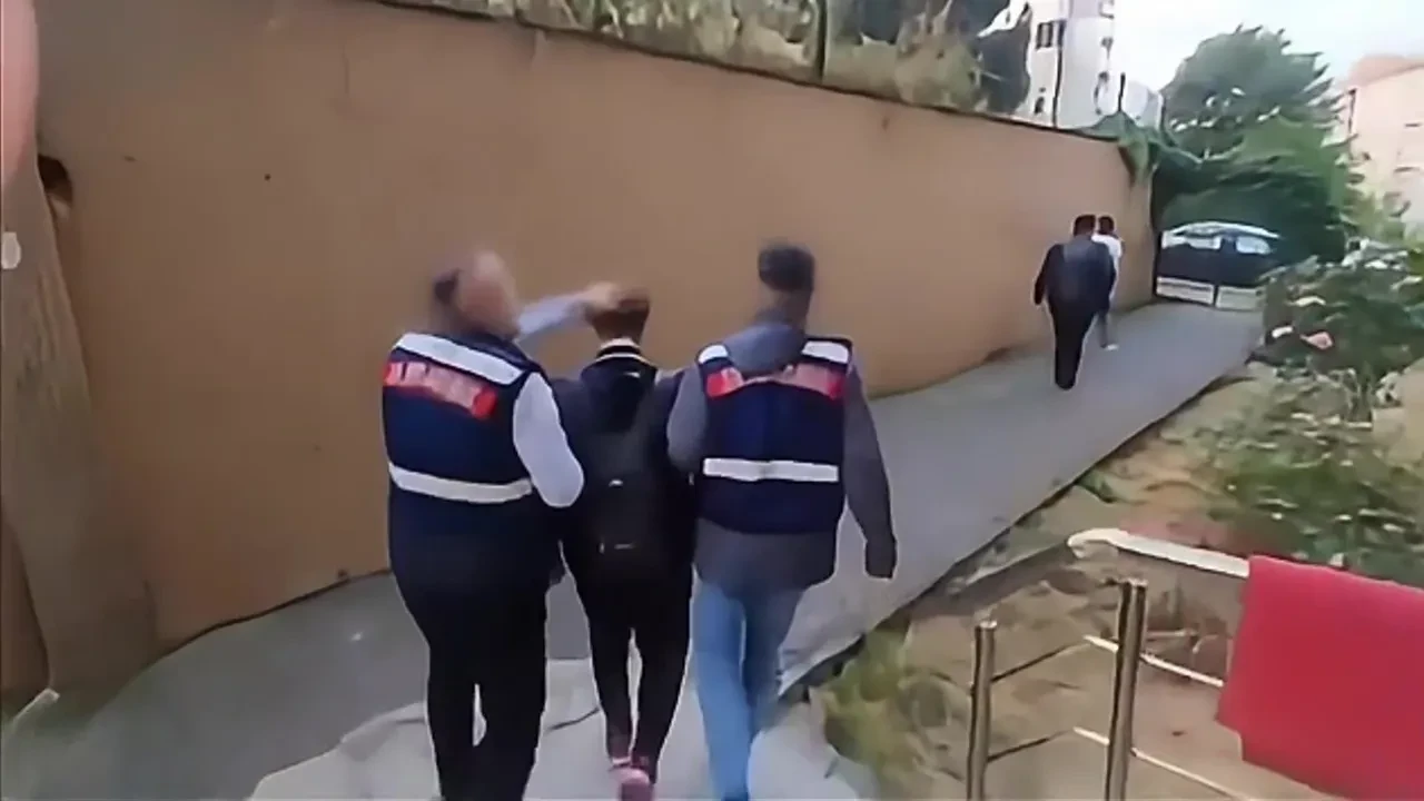 Tek 'tık'la yarım milyon lira dolandırıldı! 