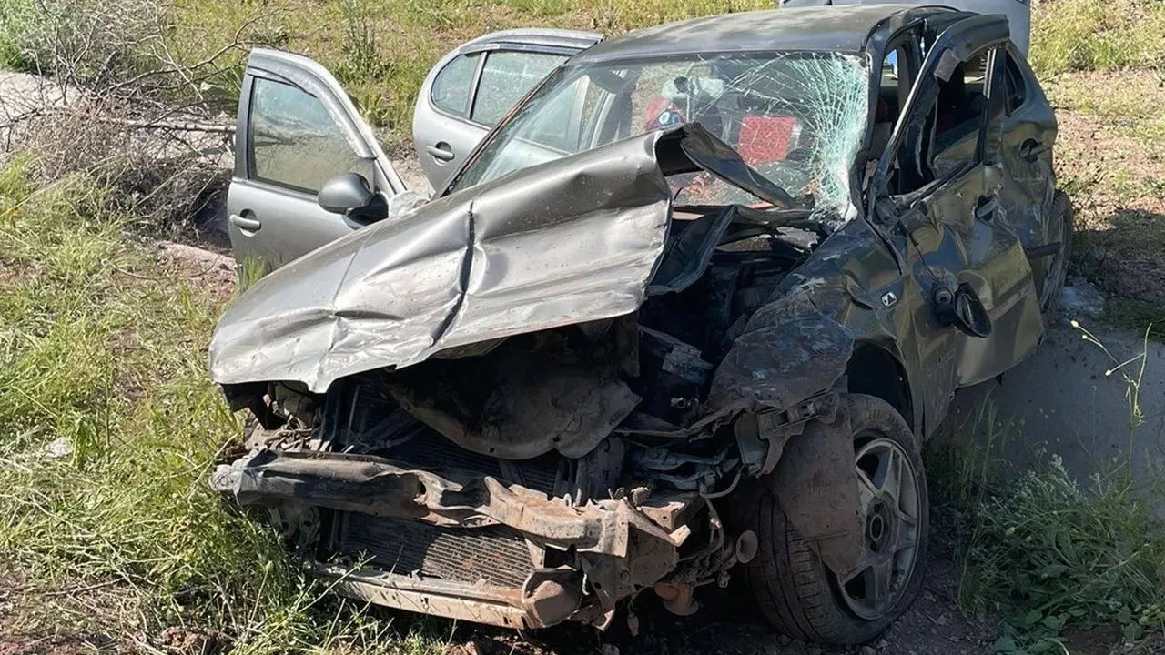 Virajı alamadı, şarampole devrildi: 10 yaralı