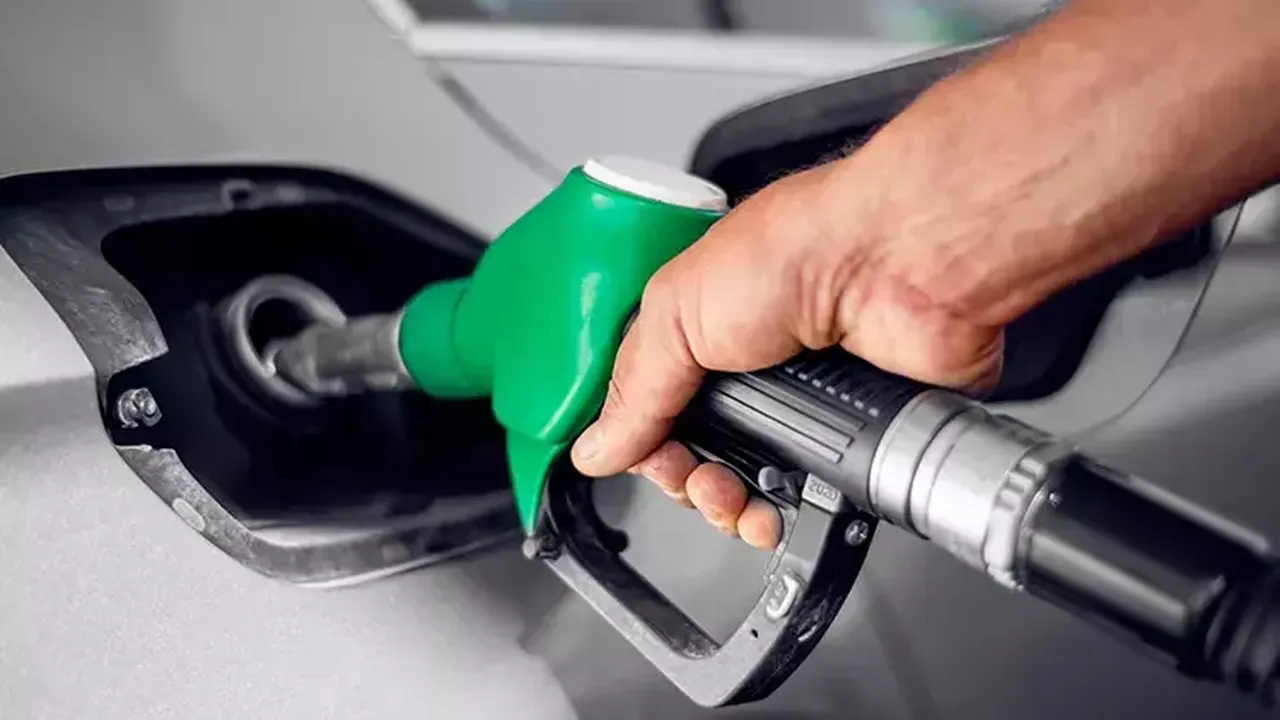 Akaryakıtta zam ya da indirim var mı? Benzin motorin 6 Haziran güncel fiyatları