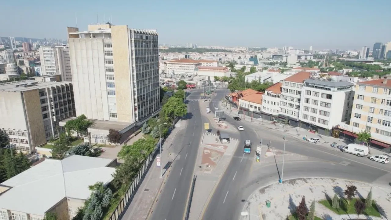 Ankara’da bayram sessizliği: Sokaklar boş kaldı