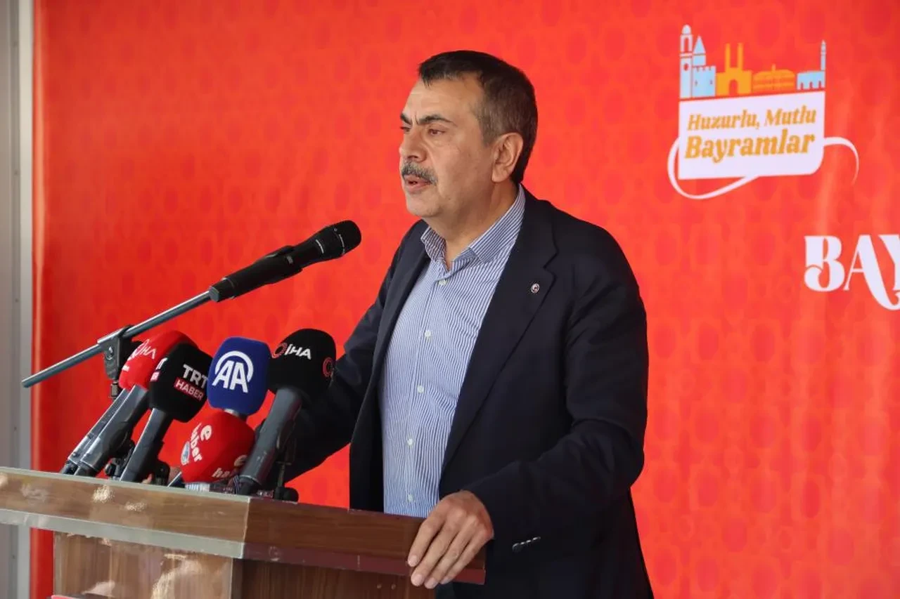 Sadece laf kalabalığı