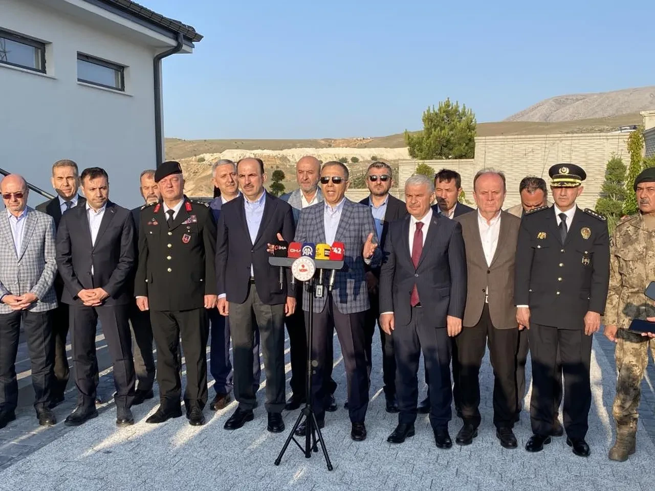 Bakan Yerlikaya'dan sürücülere uyarı: Bayram boyunca trafikte dikkatli olun