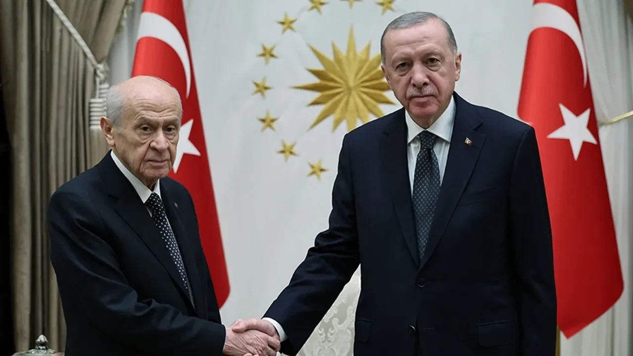 Cumhurbaşkanı Erdoğan'dan bayram mesaisi! MHP lideri Bahçeli ile görüştü