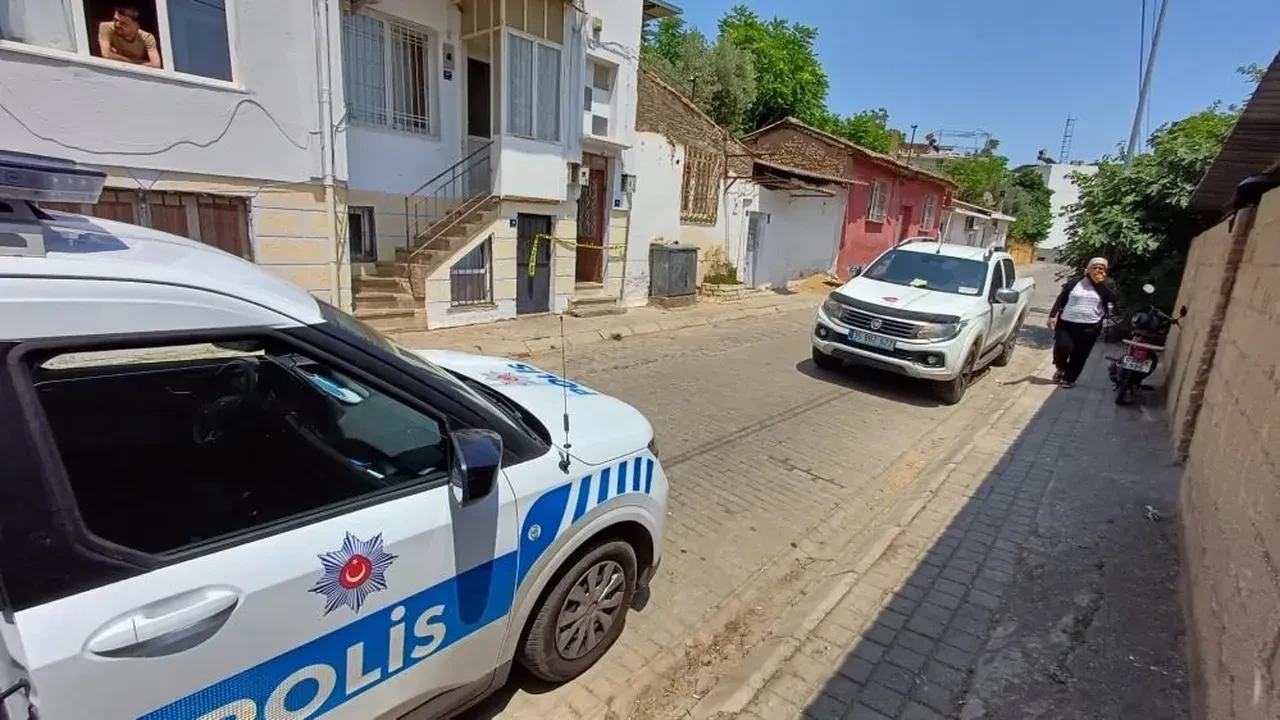 Evden gelen kokular gerçeği ortaya çıkardı: Yalnız yaşayan adam evinde ölü bulundu