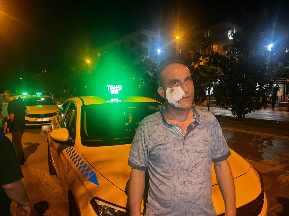 Bahçelievler’de yol verme tartışmasında taksici ağır yaralandı!