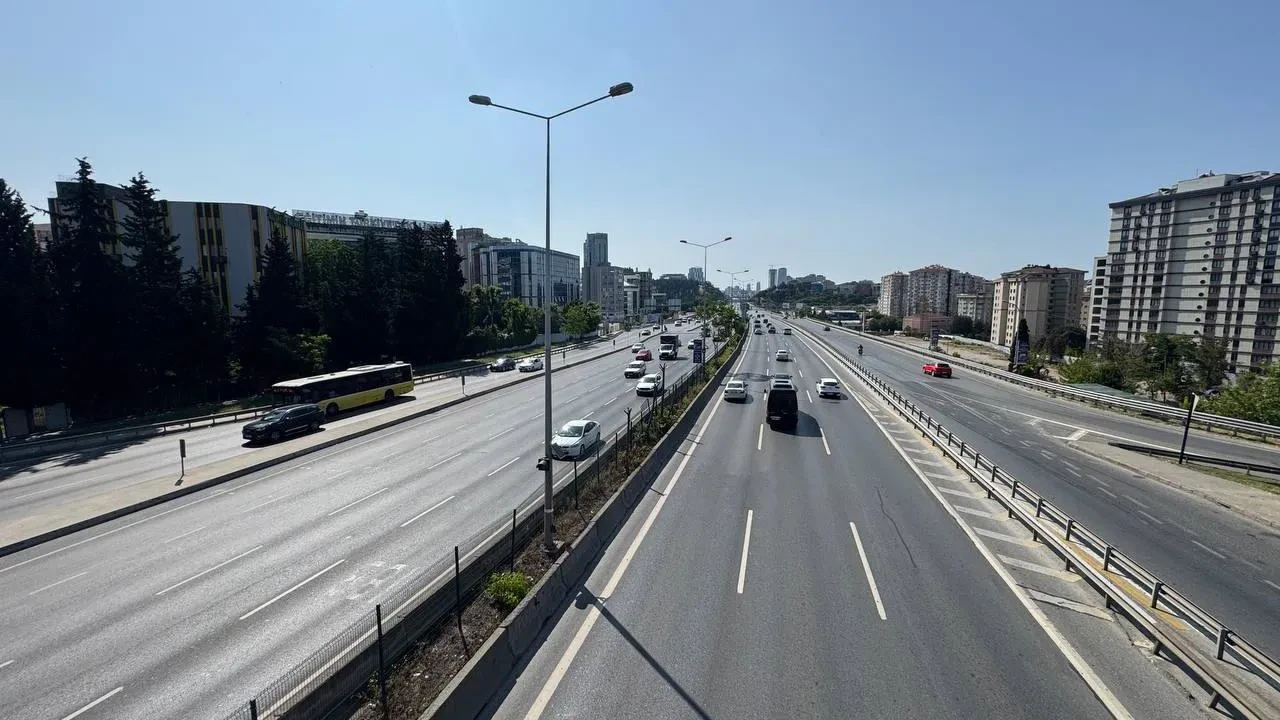 İstanbul'da bayramın ilk günü yollar boş kaldı