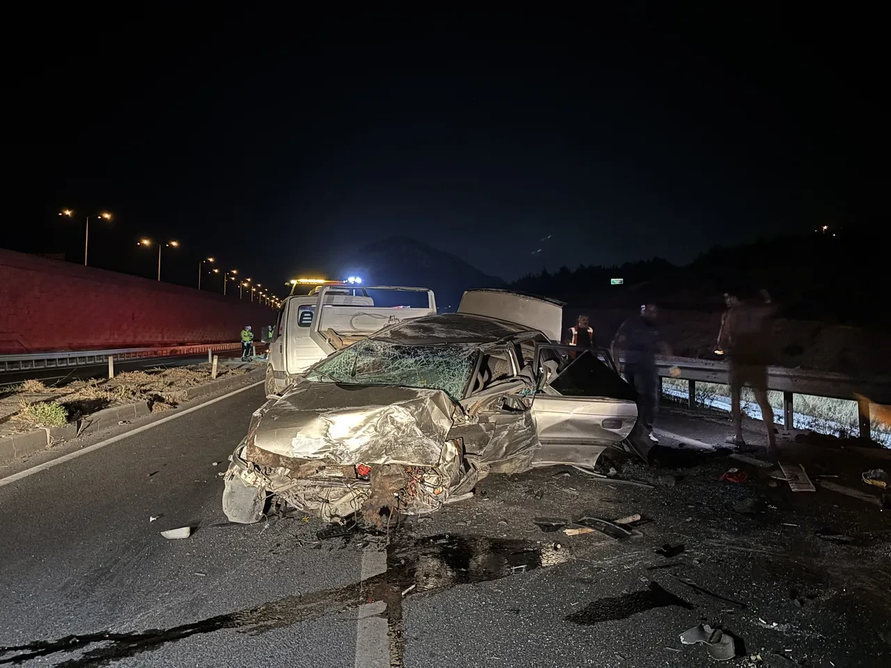İzmir'de kahreden kaza! Anne ve baba öldü, 5 aylık bebekleri yaralı