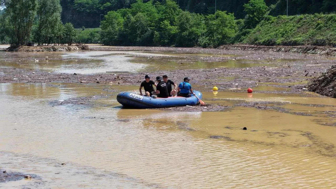 Kahreden bekleyiş! 300 kişilik ekip, 4 gündür arıyor