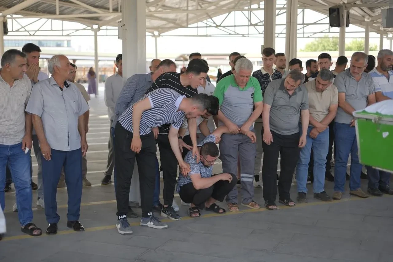Kanser hastası 5 yaşındaki Elif Azra hayatını kaybetti! 4 gün önceki detay yürek yaktı