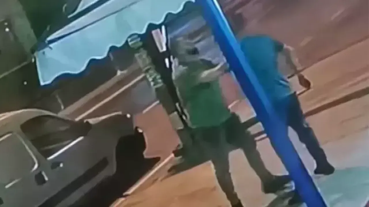 Önce yumruk sonra kalp masajı! Maltepe'de dehşet anları kamerada