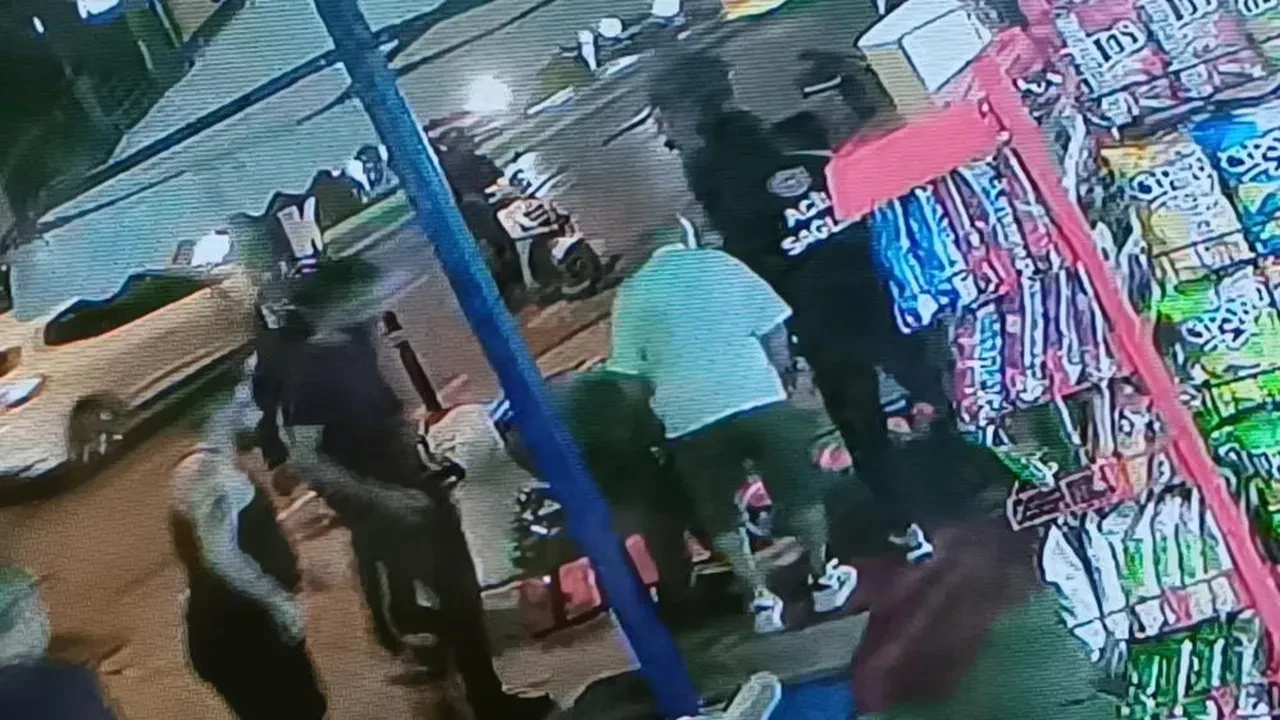 Önce yumruk sonra kalp masajı! Maltepe'de dehşet anları kamerada