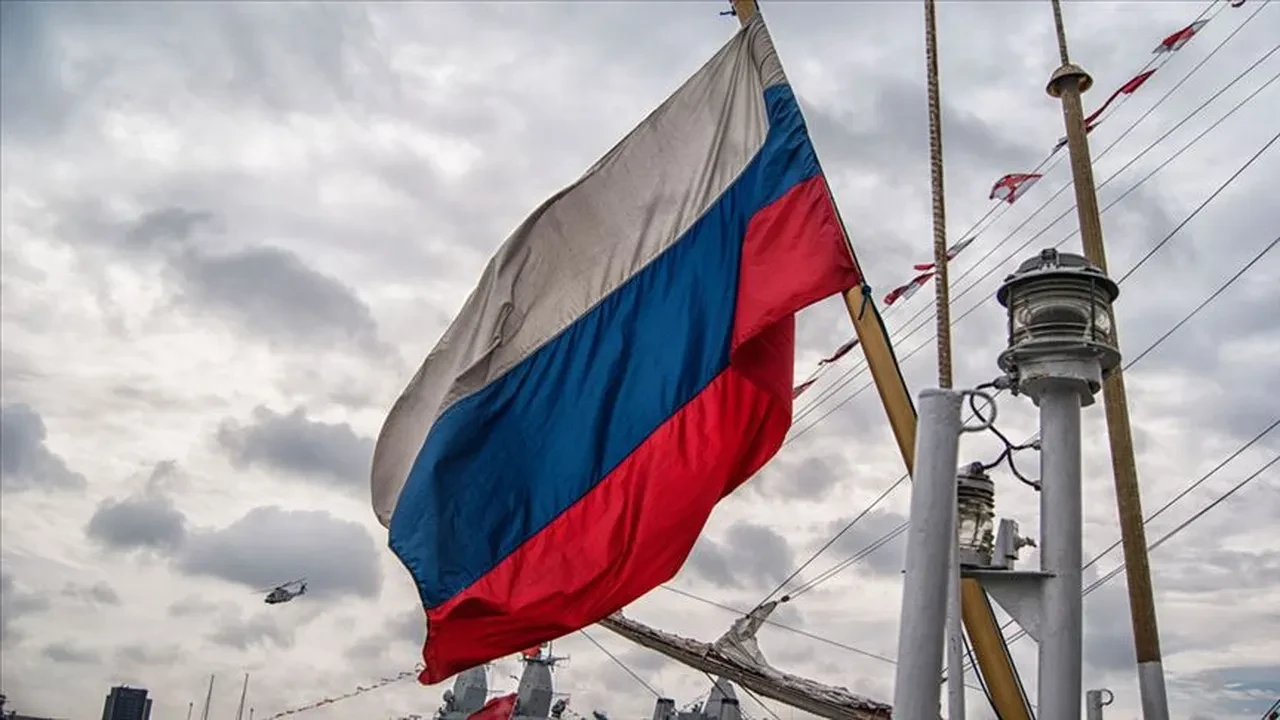 Rusya, 2022'den beri ilk kez politika faizi düşürdü