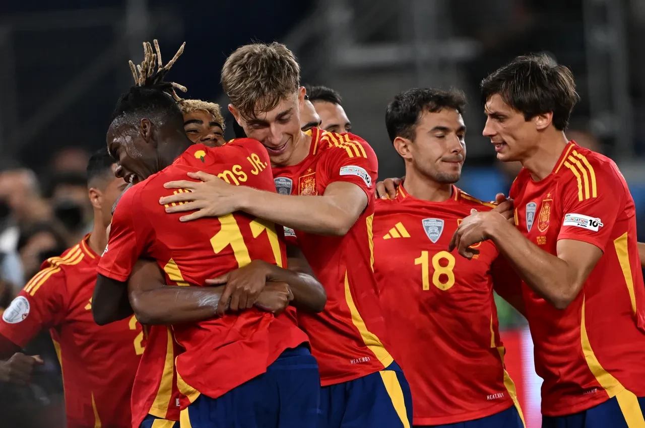 UEFA Uluslar Ligi'nde finalin adı belli oldu! 9 gollü İspanya - Fransa maçı nefesleri kesti