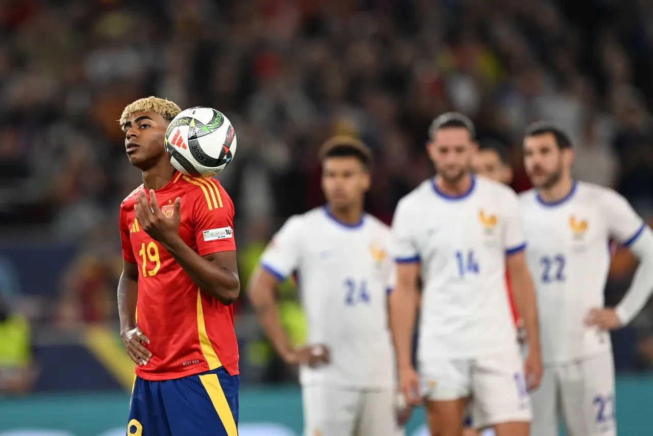 UEFA Uluslar Ligi'nde finalin adı belli oldu! 9 gollü İspanya - Fransa maçı nefesleri kesti