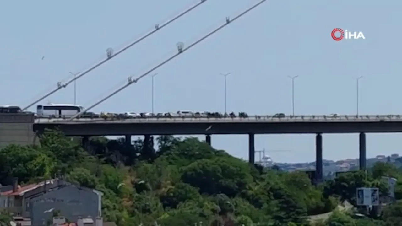 15 Temmuz Şehitleri Köprüsü'nde panik anları! Çok sayıda ekip bölgede: Trafik durma noktasında 