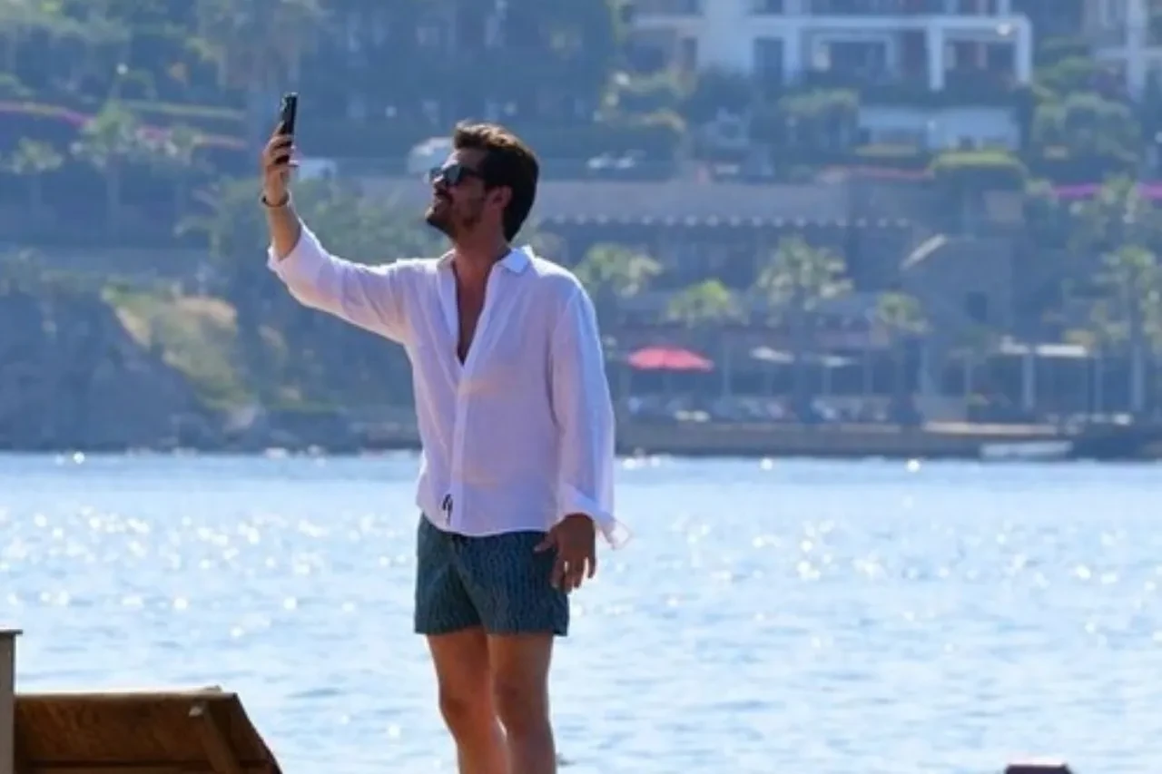 Berk Atan zor günleri atlattı! Bodrum sezonunu açtı