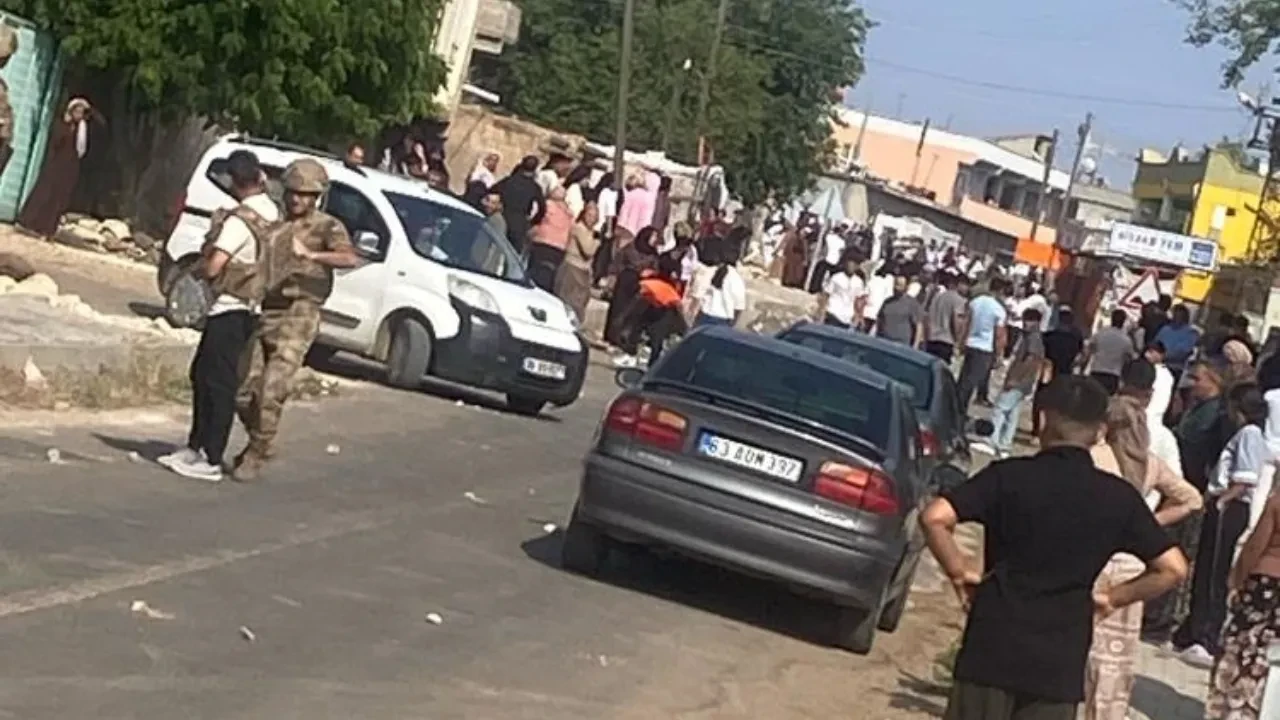 Çocukların kavgasına aileler karıştı: Şanlıurfa'da 5 yaralı!