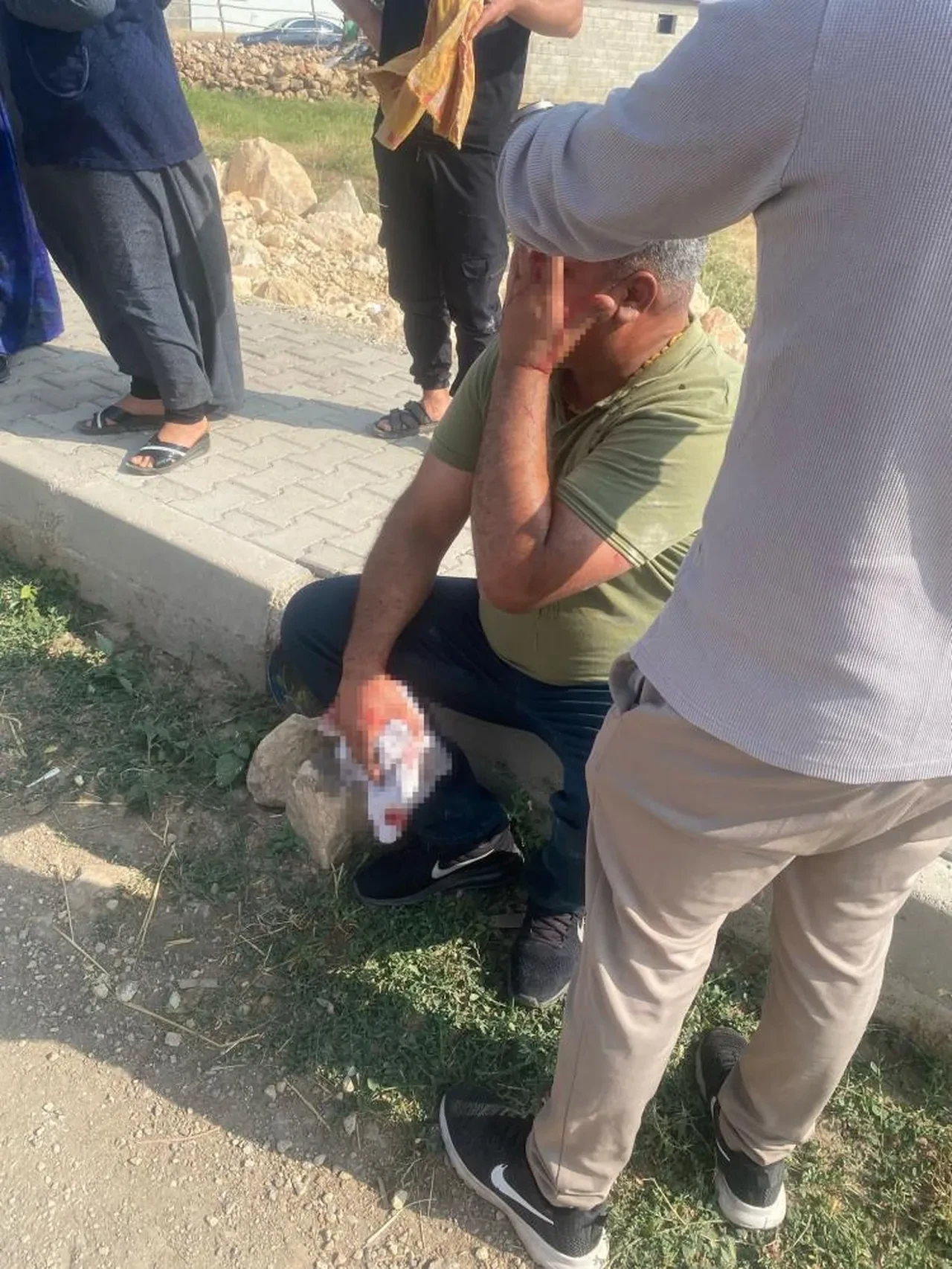 Çocukların kavgasına aileler karıştı: Şanlıurfa'da 5 yaralı!