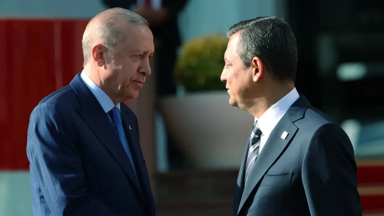 Cumhurbaşkanı Erdoğan Özgür Özel ile görüştü