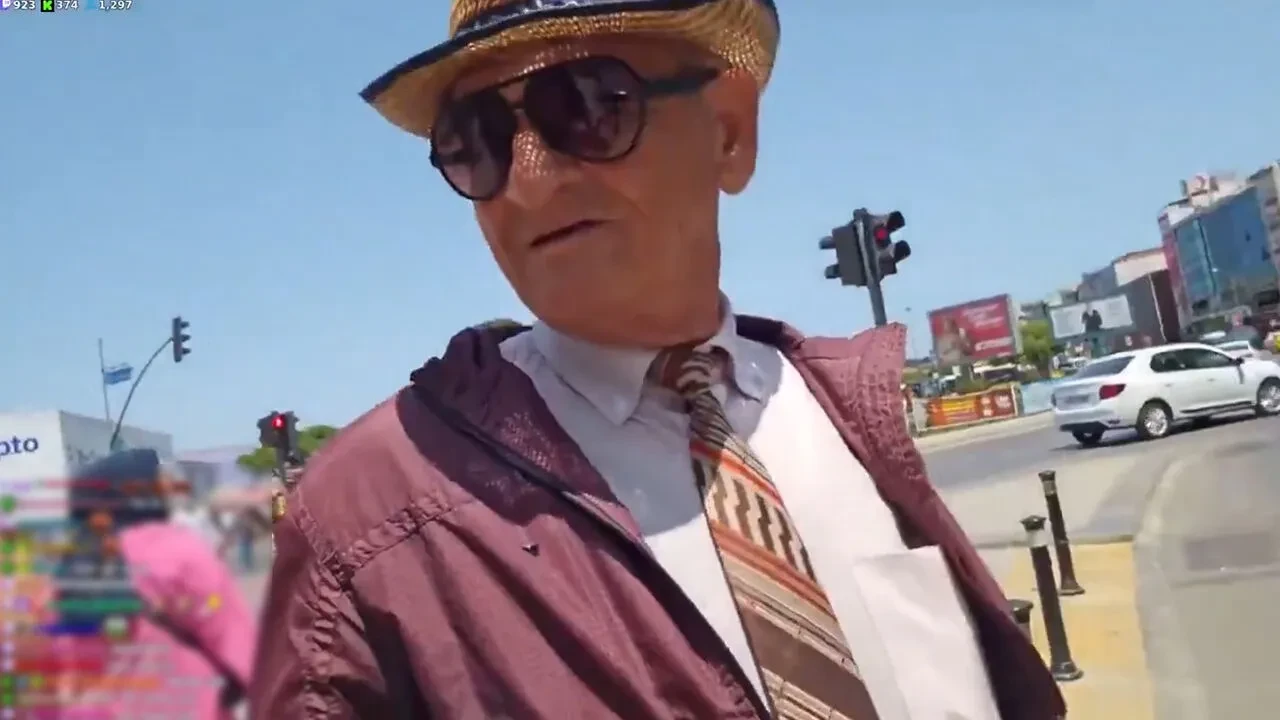 Güney Koreli fenomeni Kadıköy'de taciz eden ihtiyar sapık tutuklandı! Bakın kendisini nasıl savundu?