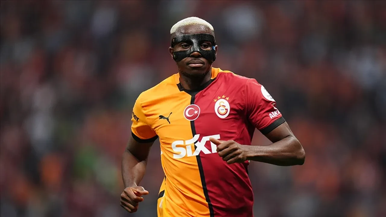 İstanbul'dan ayrılmıştı! Osimhen transferinde Galatasaray taraftarını üzecek haber