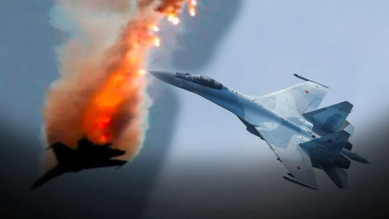 Ukrayna duyurdu! Rusya'ya ait Su-35 savaş uçağı düşürüldü