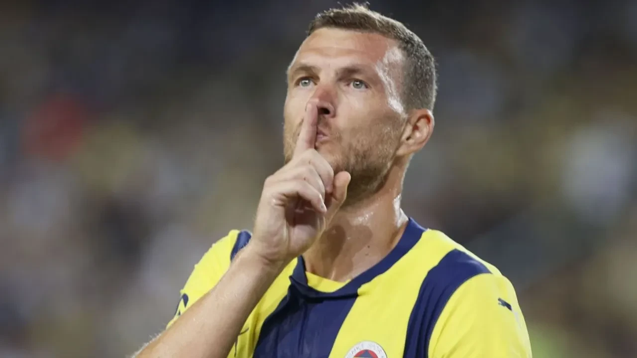 Edin Dzeko geri dönüyor: Fenerbahçe'den ayrılmıştı!