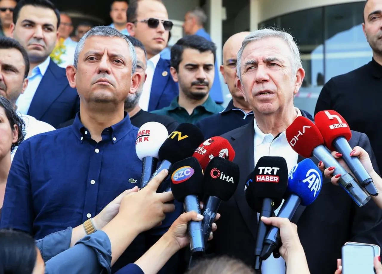 Ferdi Zeyrek için WhatsApp grubu! Eski Sağlık Bakanı Fahrettin Koca devreye girdi