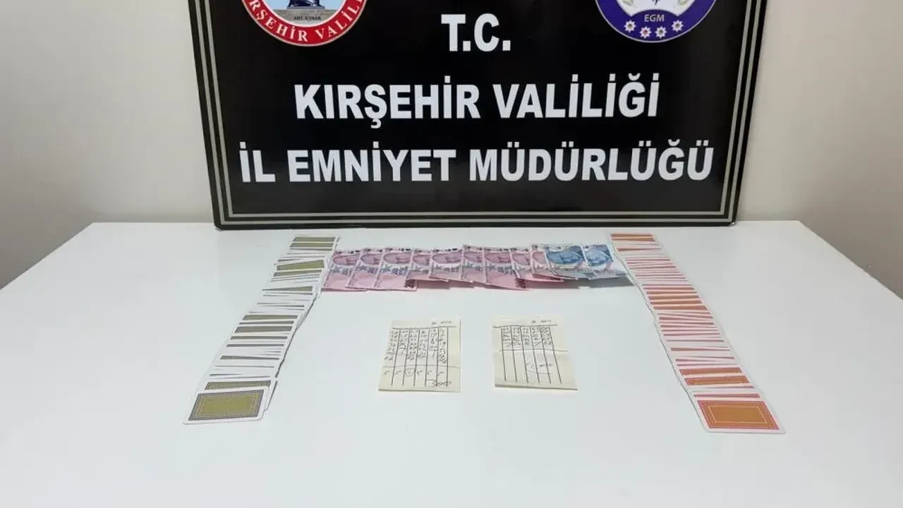 Kırşehir’de kumar operasyonu: 4 kişiye 36 bin lira ceza