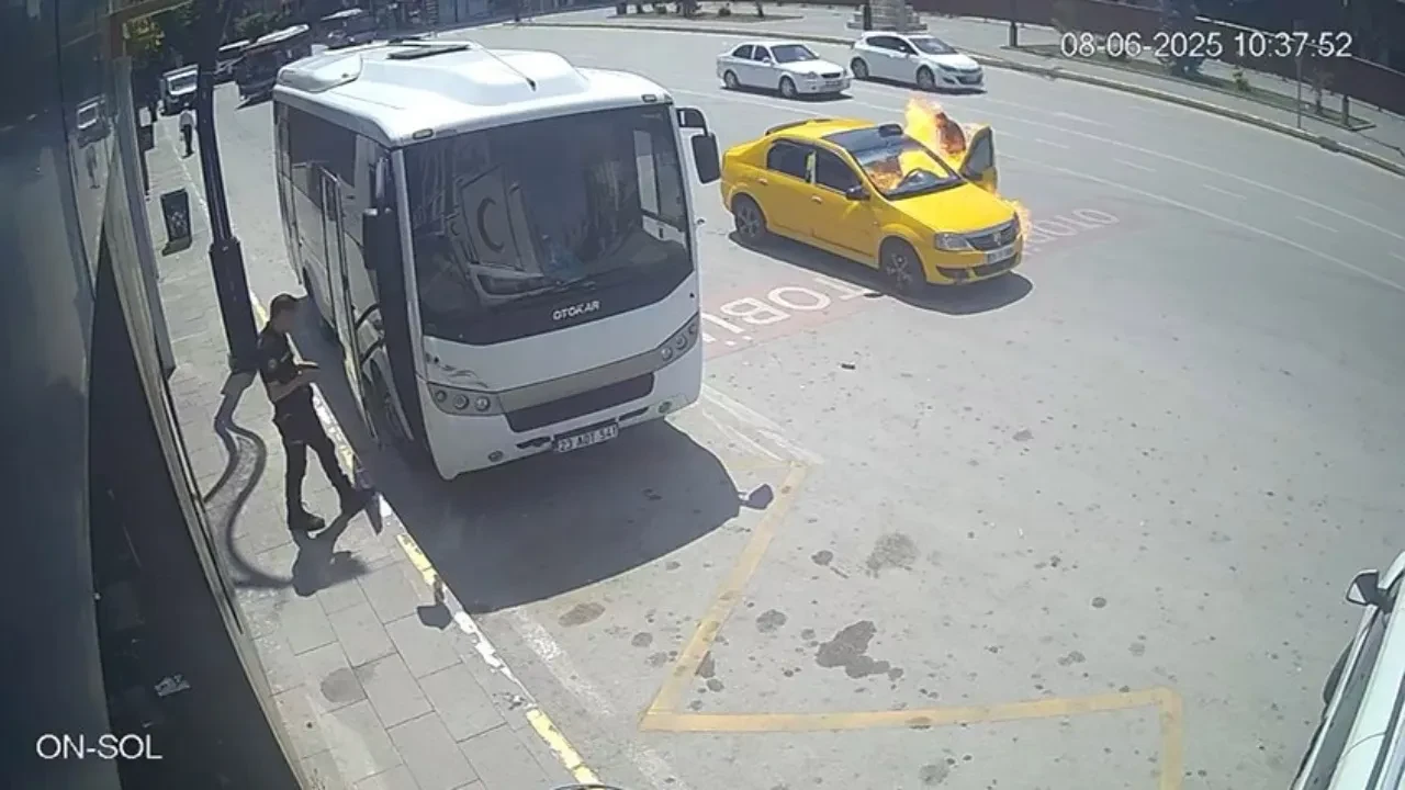 Taksici çakmak çakınca araç alev aldı: Ölümden saniyelerle kurtuldu