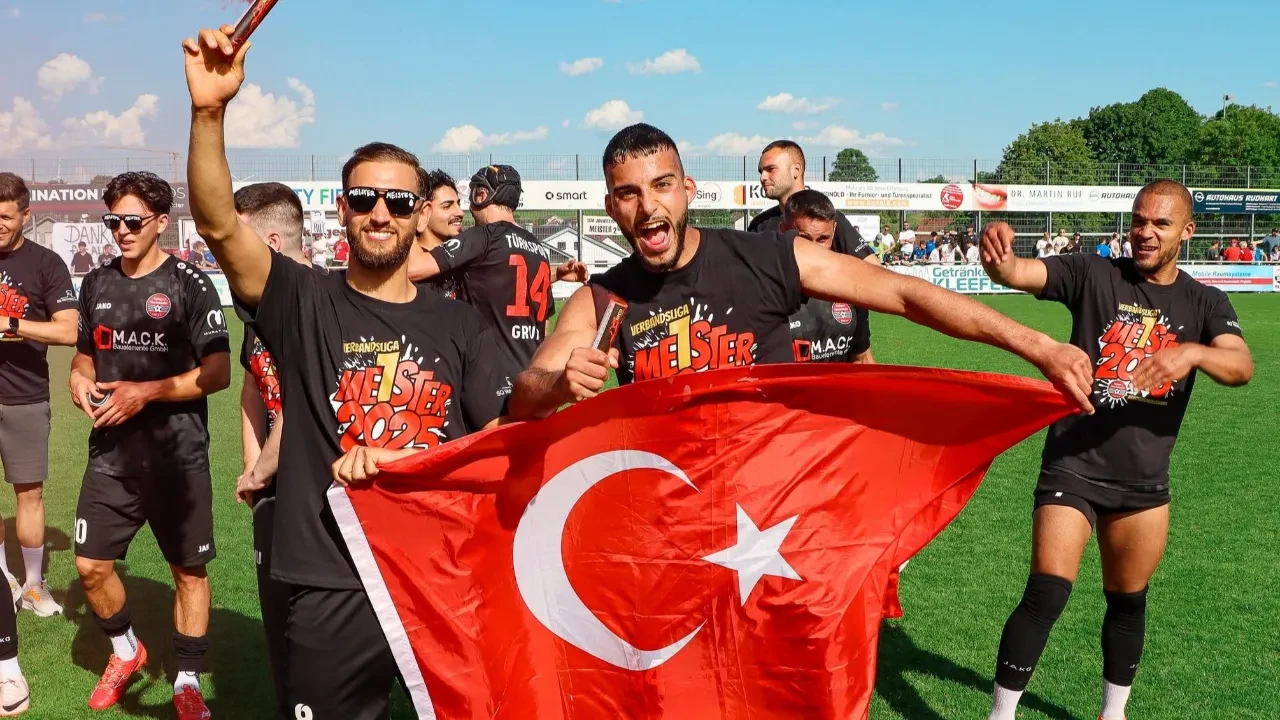 Türkspor Neckarsulm, Oberliga’ya yükselen ilk Türk takımı oldu