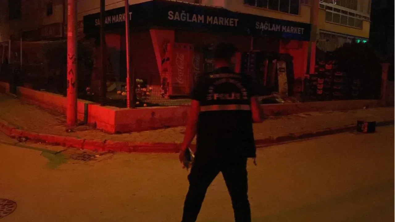 17 yaşındaki gence sokak ortasında dehşeti yaşattılar