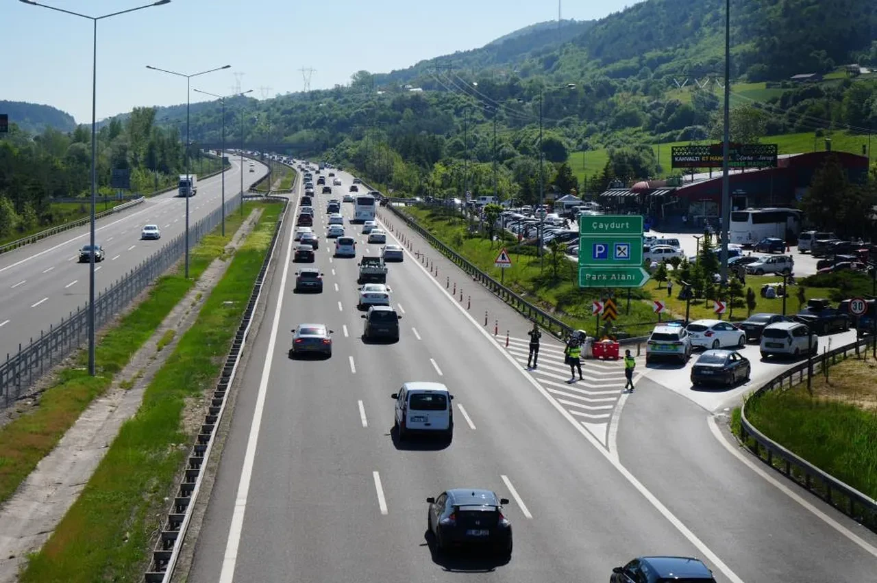 Bolu'da bayram denetimlerinde 9 milyon lira ceza: 273 araç trafikten men edildi