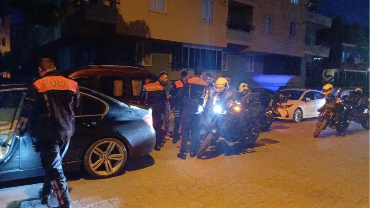 Çorum'da silahlı kavga: Biri polis 2 kişi yaralı