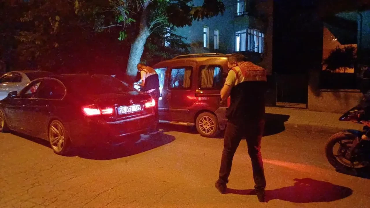 Çorum'da silahlı kavga: Biri polis 2 kişi yaralı