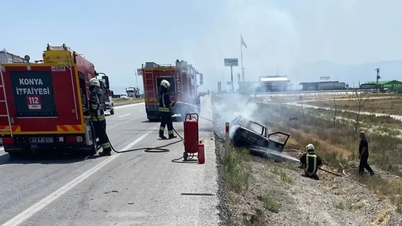 Karapınar’da seyir halindeki otomobil alev aldı: Aile son anda kurtuldu