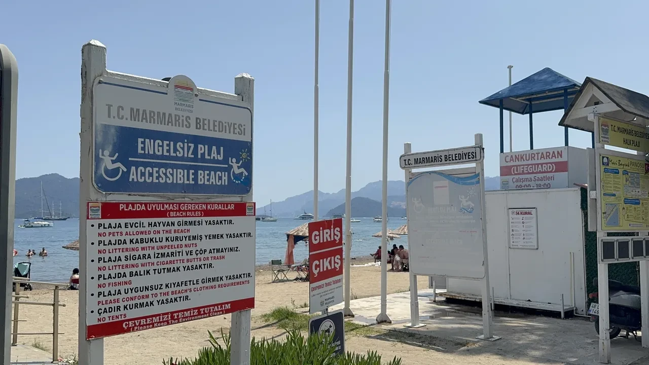 Mavi bayrak var, hizmet yok: Marmaris plajında ihmal zinciri