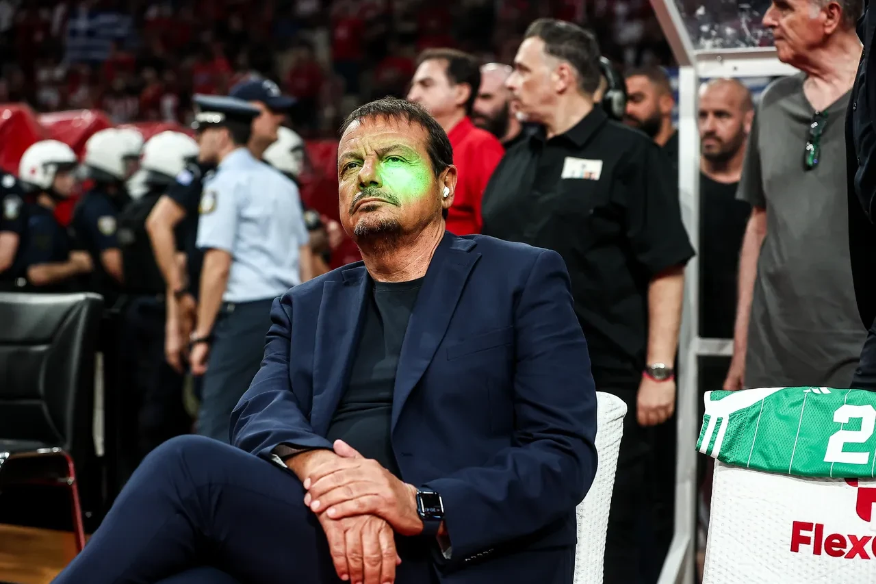 Hepsi sahte Yunan