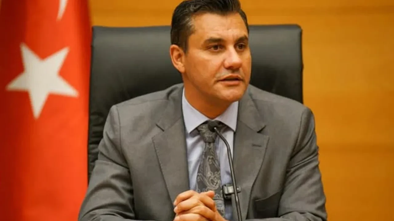 Ferdi Zeyrek hayatını kaybetti