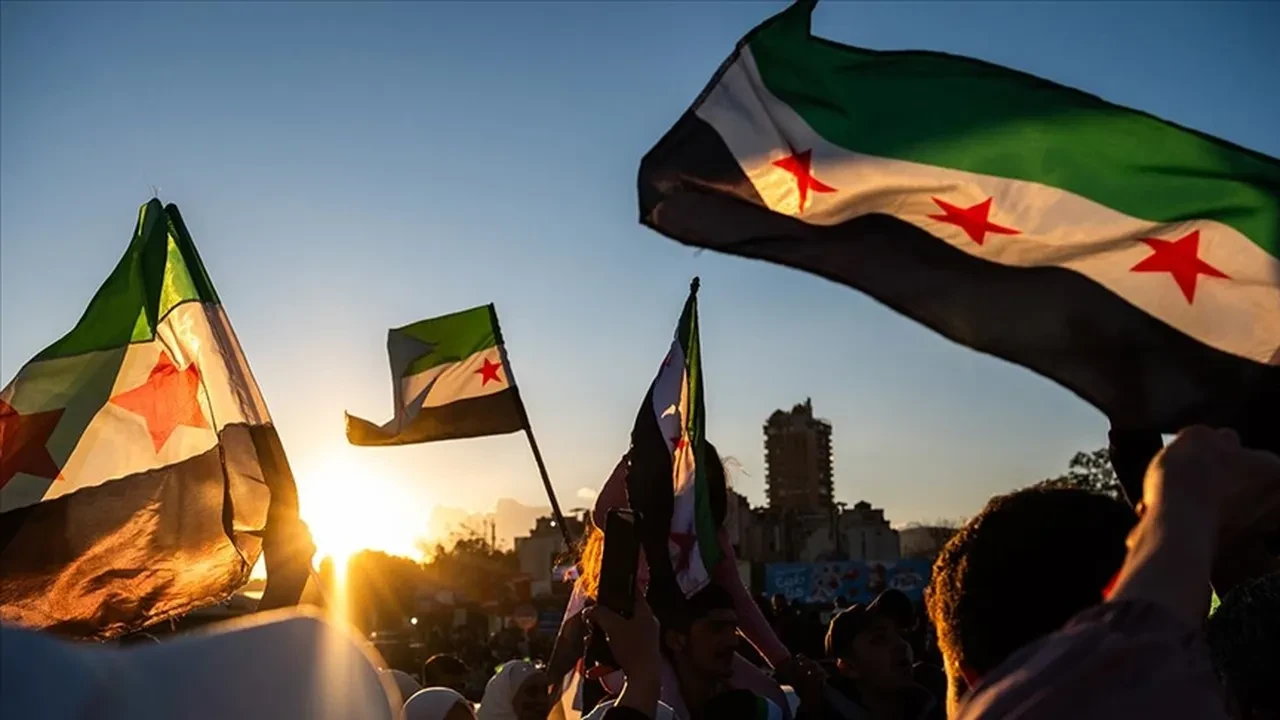 Suriye’de yatırım için yeni sayfa açılıyor! SWIFT sistemine geri dönüyor