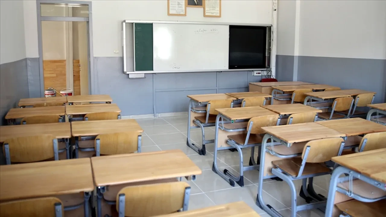 Yeni eğitim yılına sürpriz değişiklik: Uygulanan okul sayısı artacak